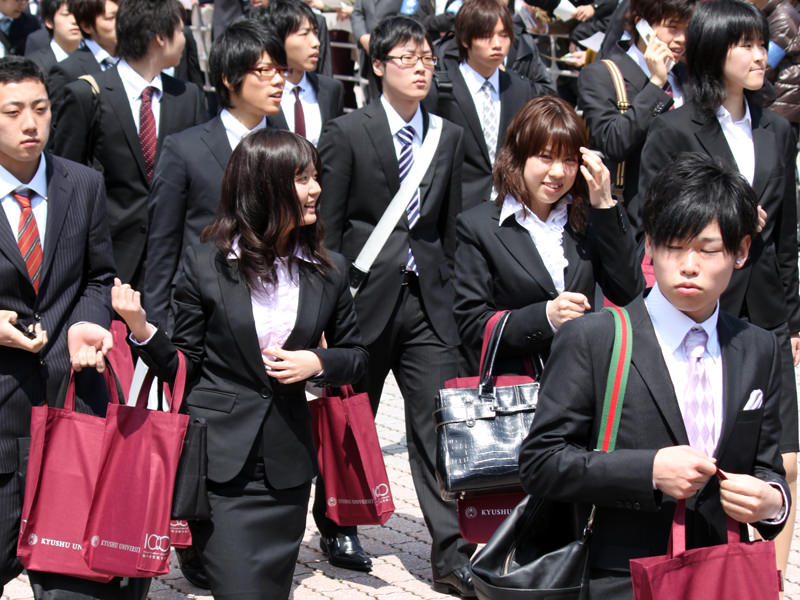 平成22年度入学式を挙行 トピックス 九州大学 Kyushu University