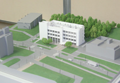 寄附建物として贈呈される稲盛財団記念館の模型