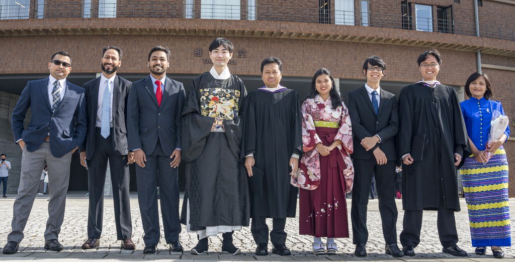 Kyushu U students on graduation day