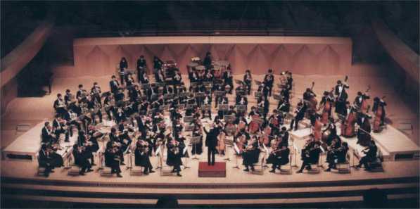 ��13��S���{�I�[�P�X�g�����i�i���t�B���j